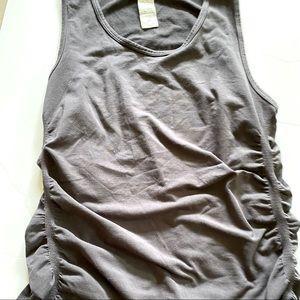 Fabletics top -stretchy size Medium